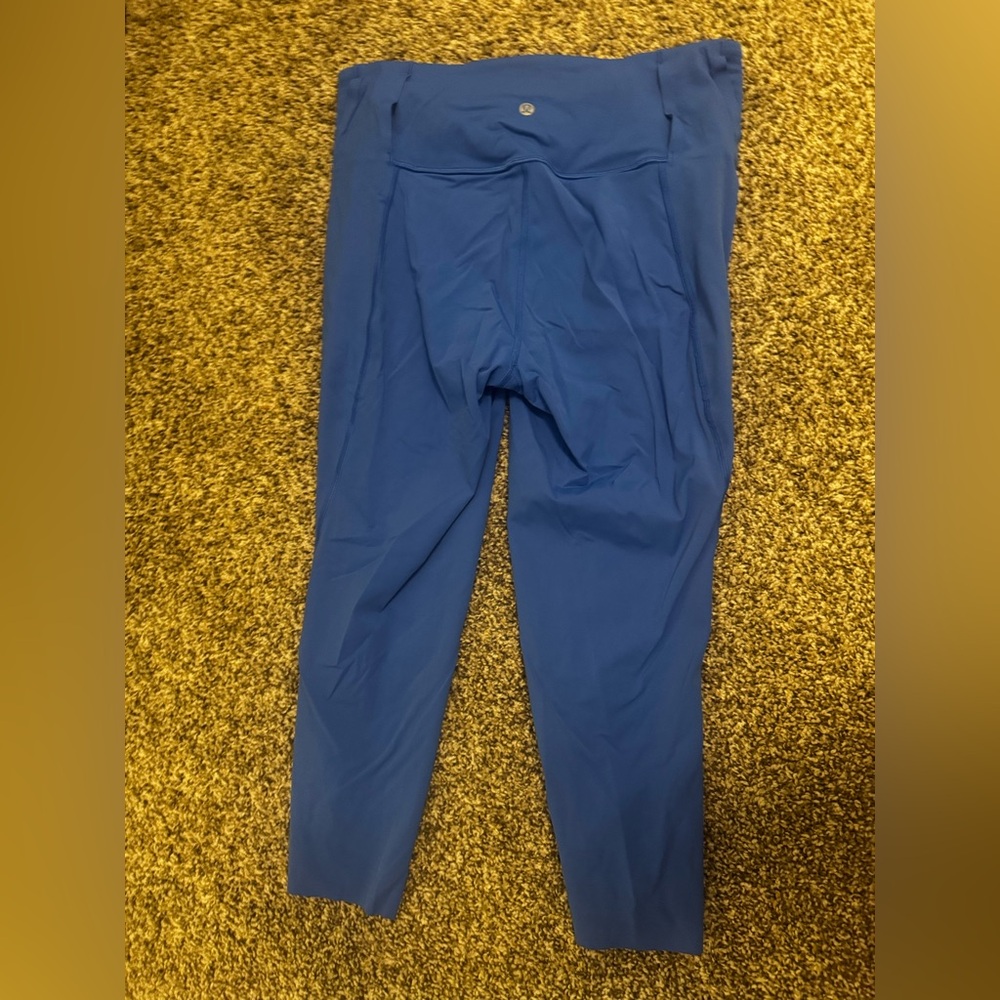 Lululemon Crop Leggings - Picture 3 of 4